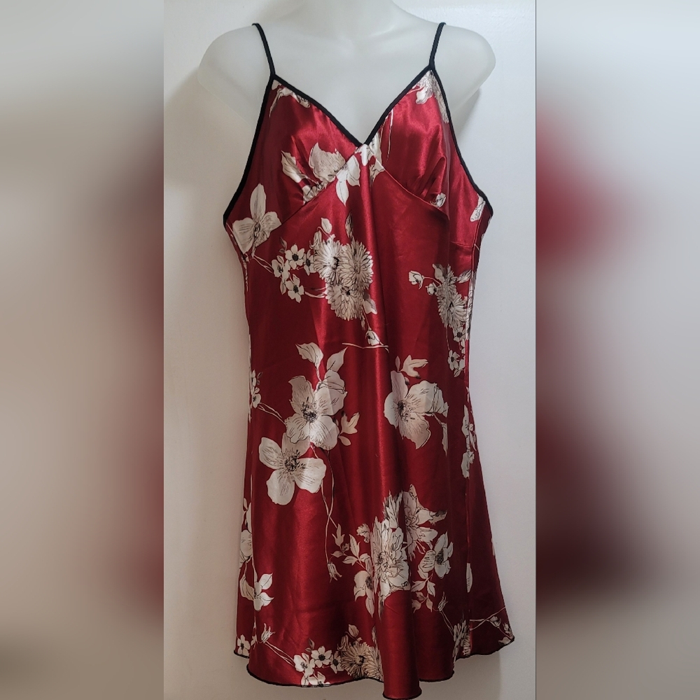 Elegant Floral Chemise